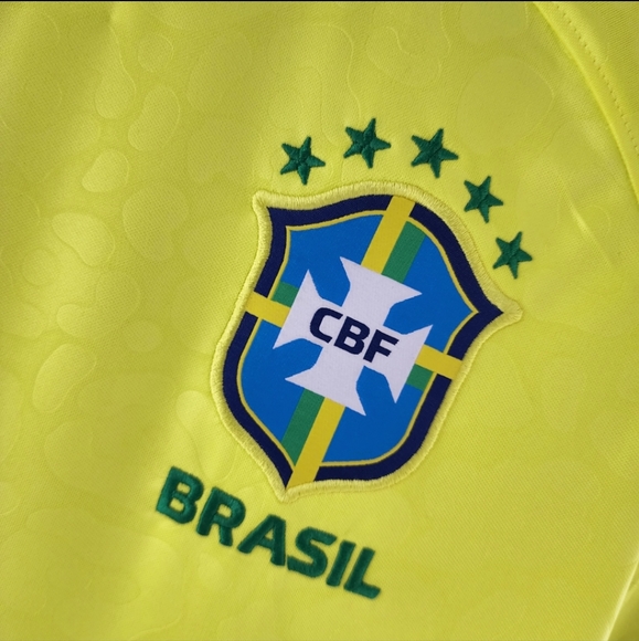 (Woman)2022/23 Fifa world cup Brasil home jersey Qatar 2022 - Picture 2 of 3